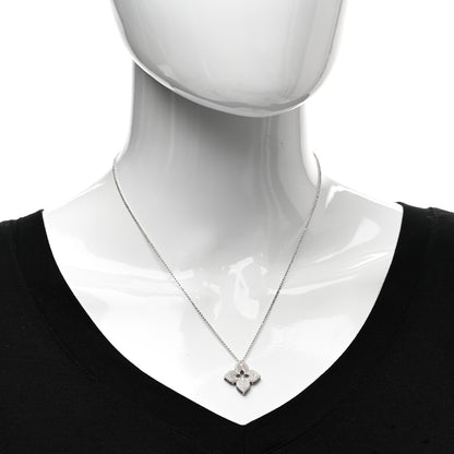 Roberto Coin 18K White Gold Diamond Petite Venetian Princess Flower Pendant Necklace 2 of 6