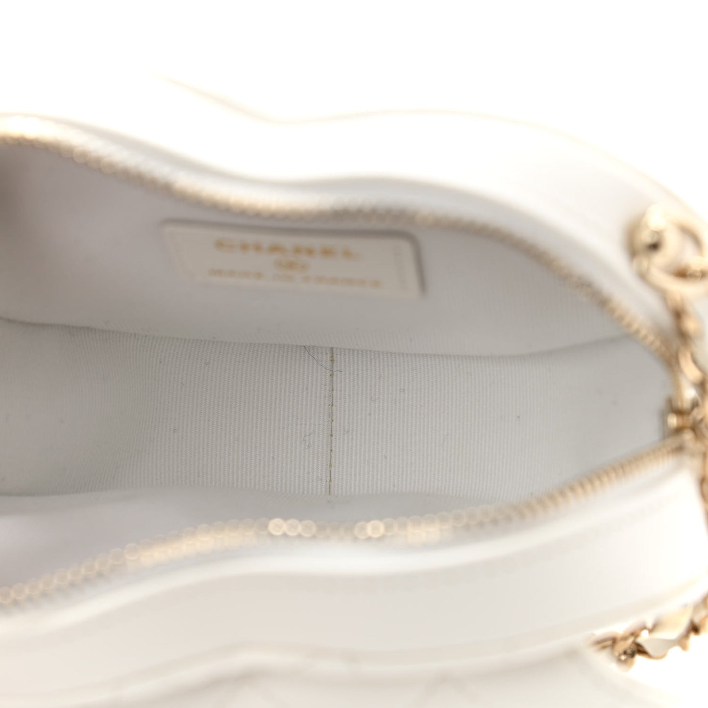 Lambskin Quilted CC In Love Heart Clutch With Chain White