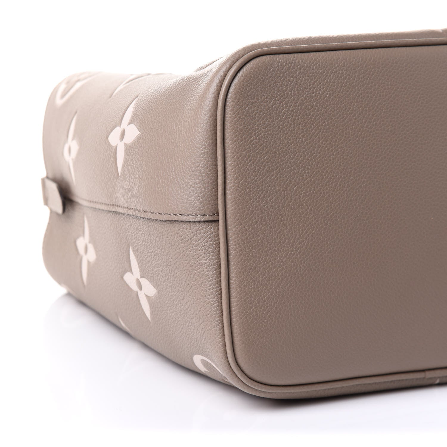 Louis Vuitton Empreinte Monogram Giant Neonoe MM Tourterelle Creme 8 of 9