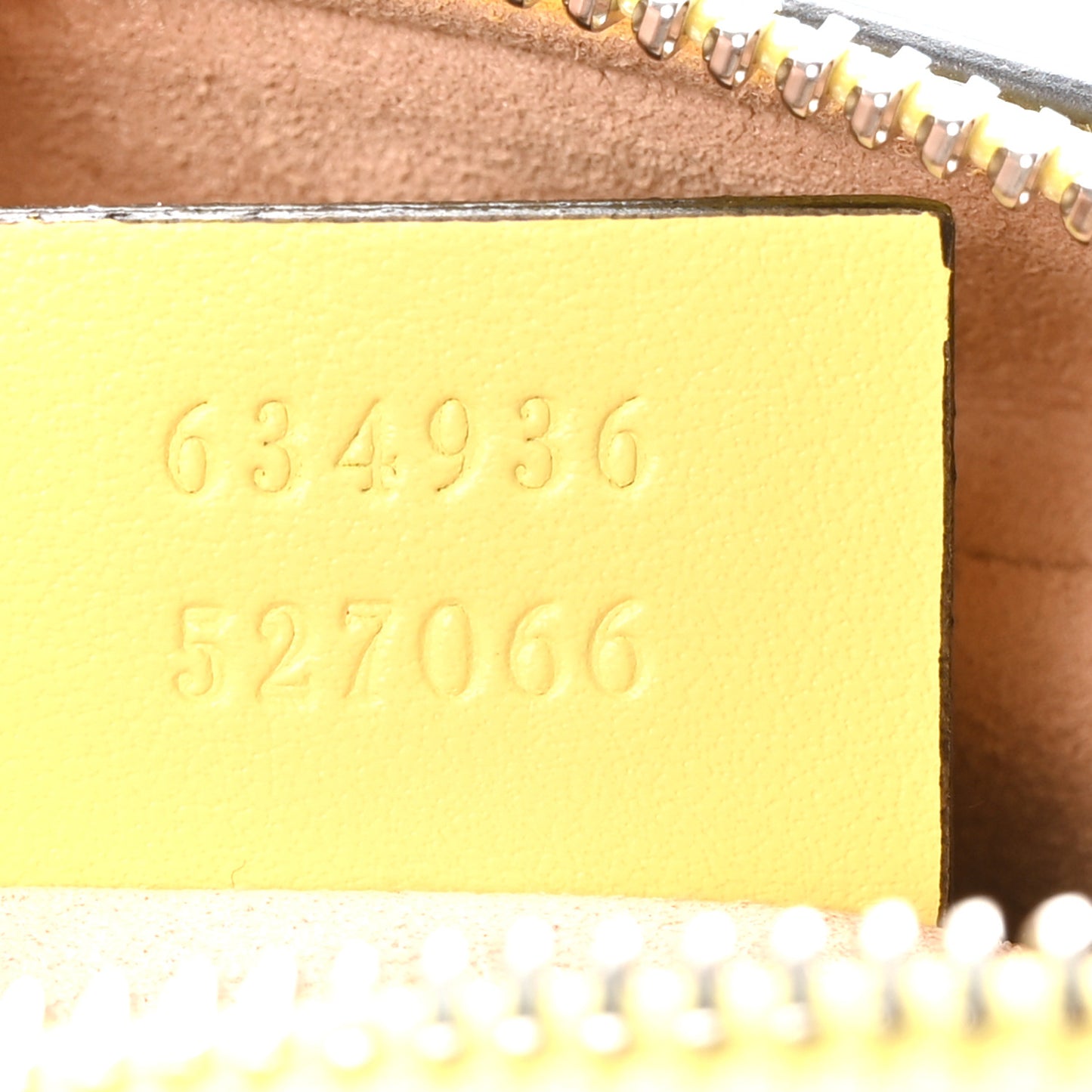 Calfskin Matelasse Mini GG Marmont Chain Shoulder Bag Banana