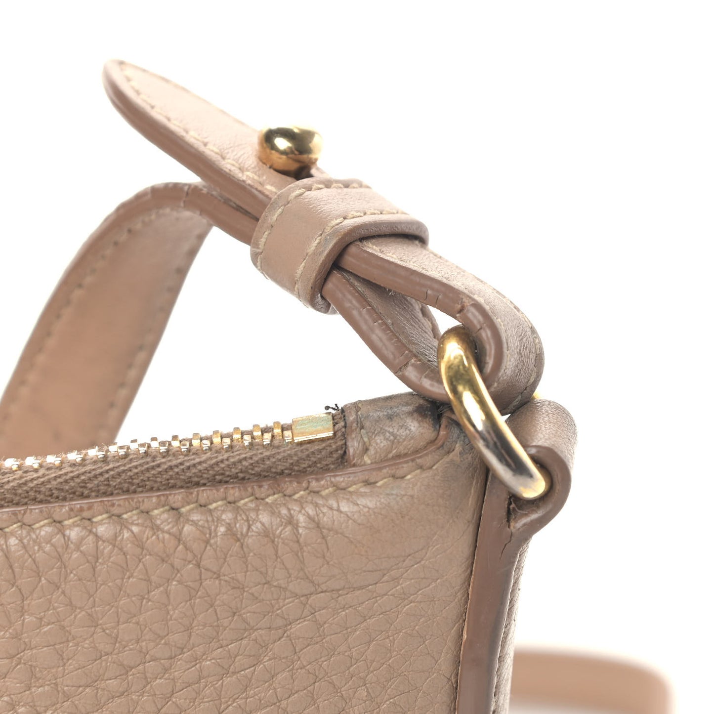 Vitello Daino Zippered Shoulder Bag Cammeo
