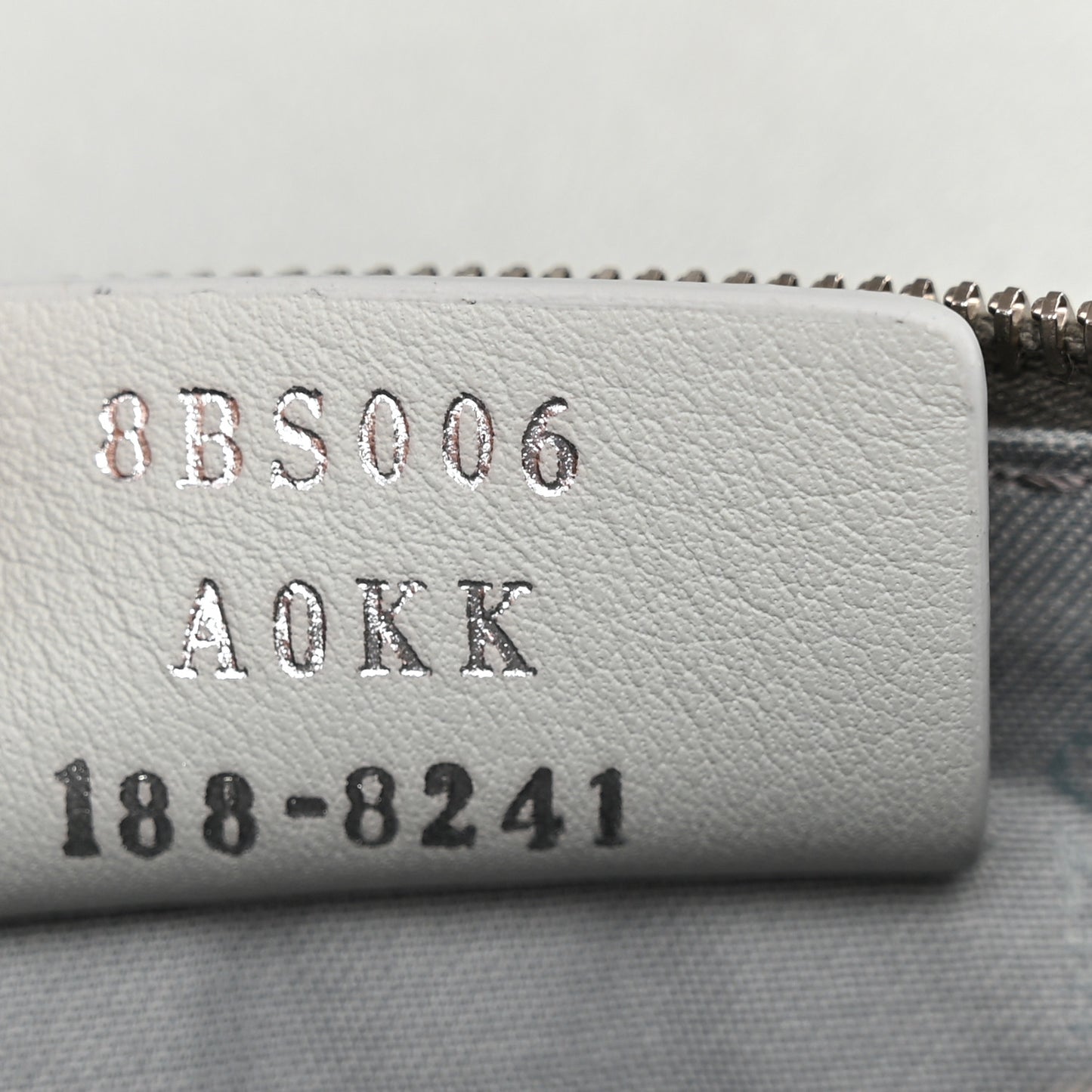 Vitello Cruise F is Fendi Medium Envelope Wallet on Chain Grigio Perla