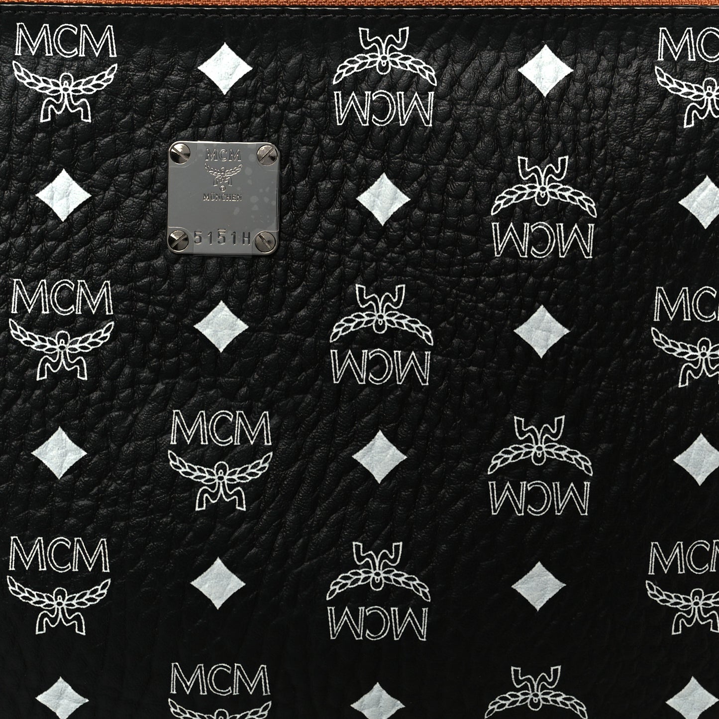 Visetos Medium Stark Wristlet Pouch Black Cognac