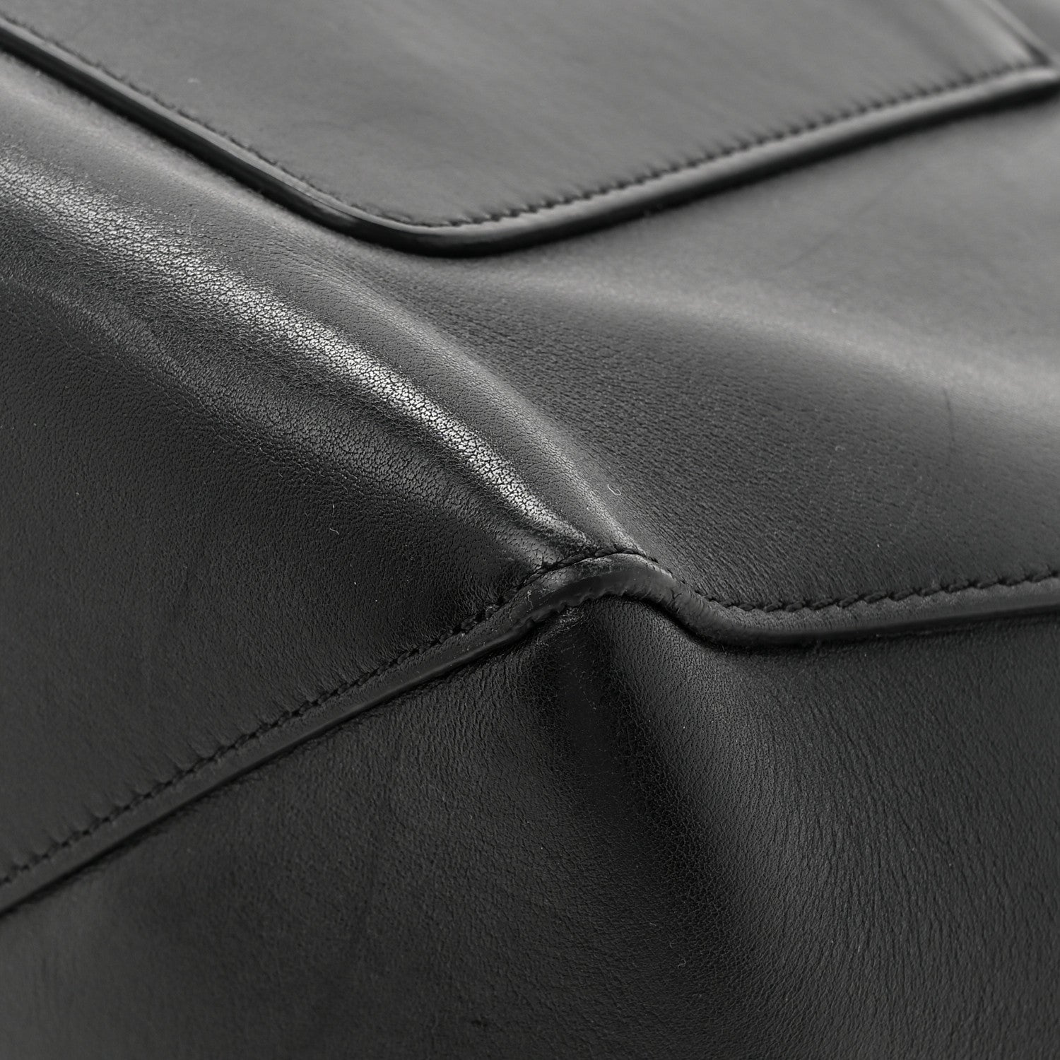 Celine Natural Calfskin Medium Zipped Hobo Black 16 of 18