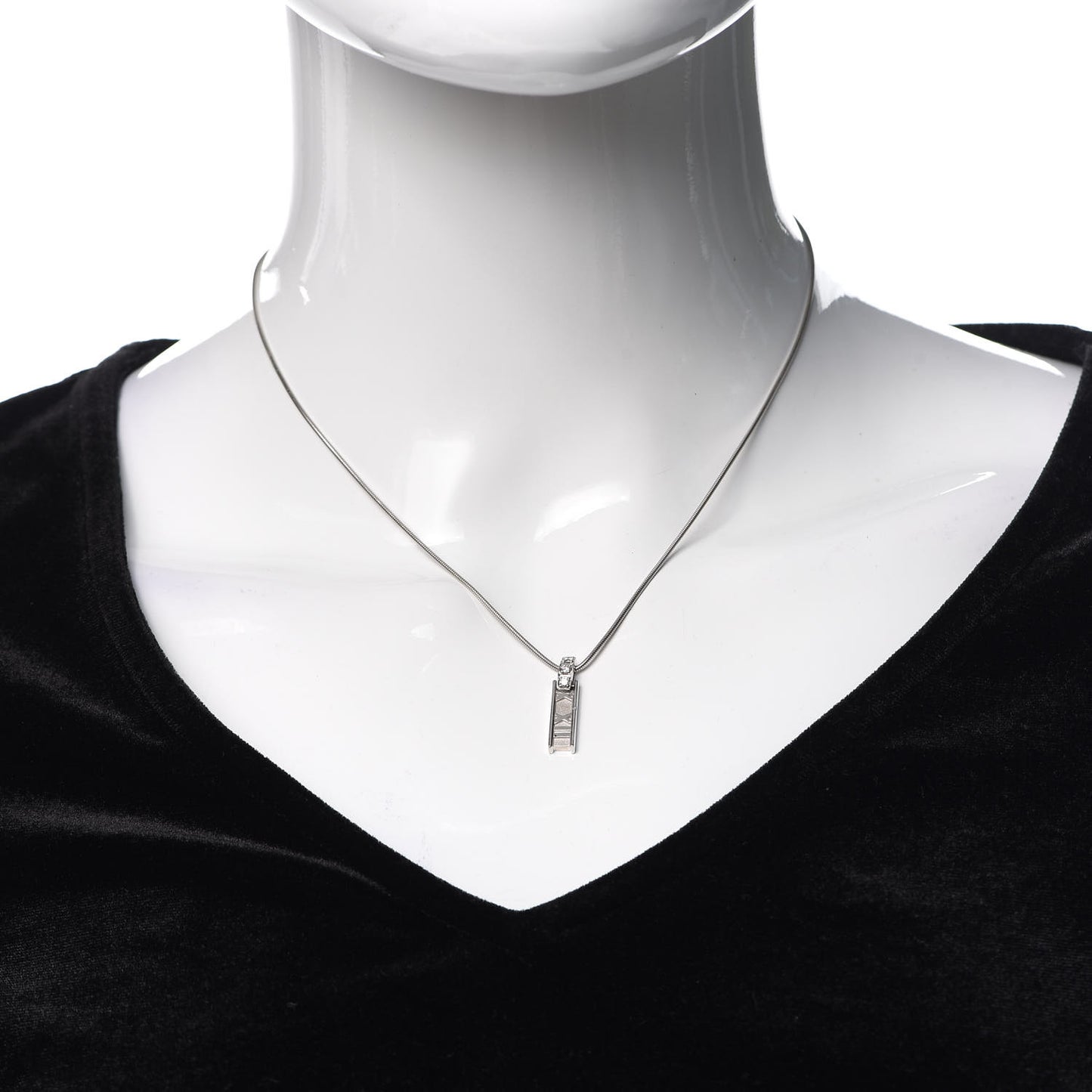 18K White Gold Diamond Atlas Bar Drop Pendant Necklace