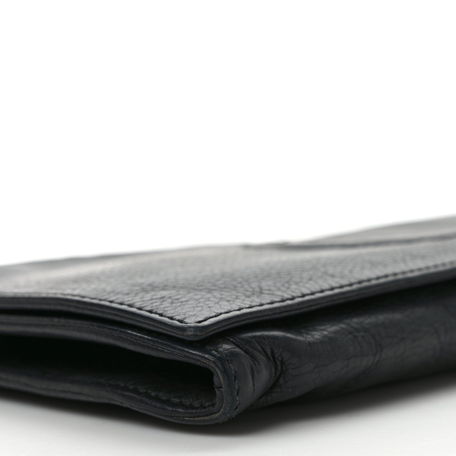 Gucci Pebbled Calfskin Medium Soho Clutch Black 8 of 11