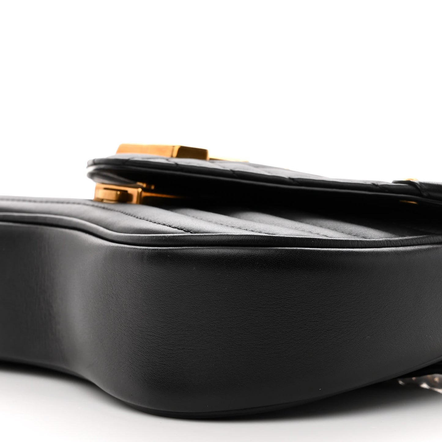 Calfskin New Wave Chain MM Black