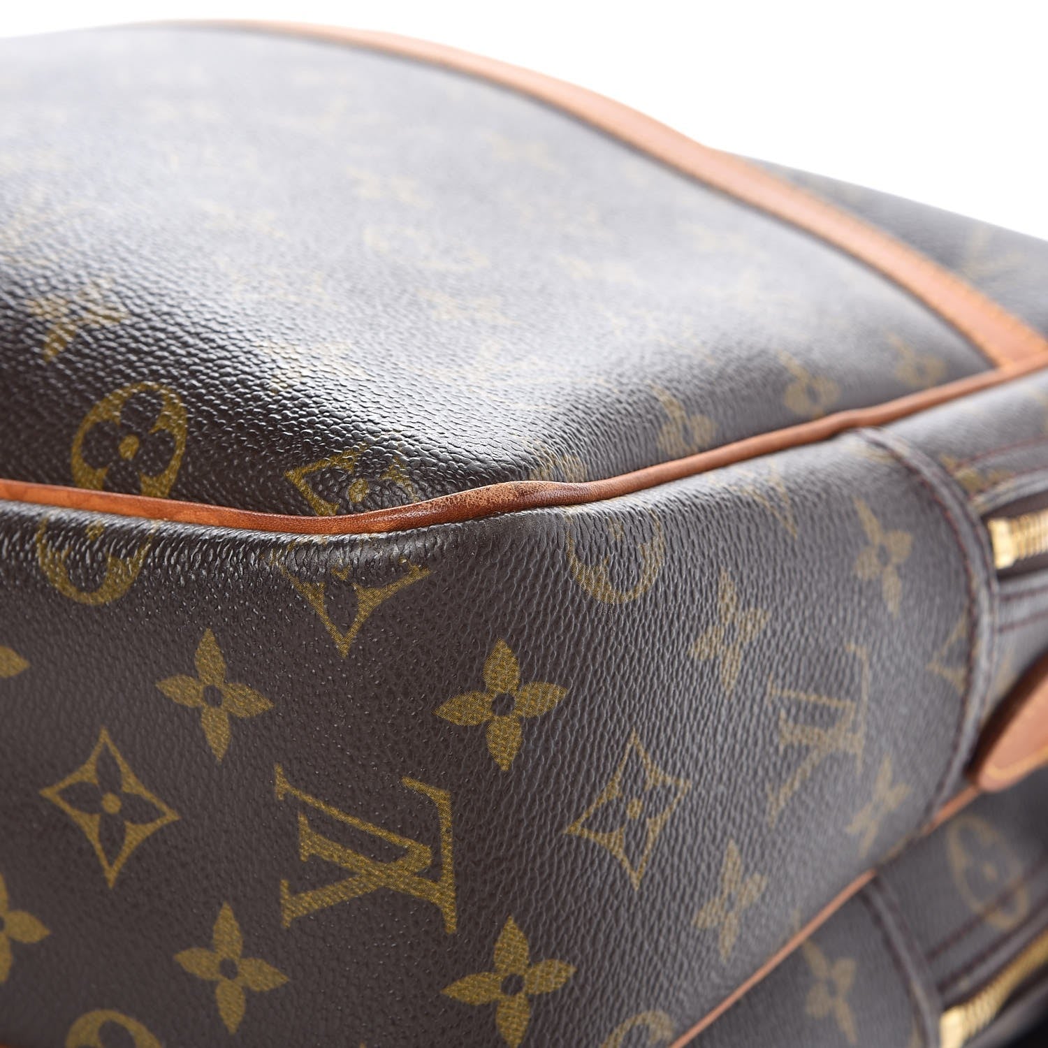Louis Vuitton Monogram Reporter GM 14 of 17