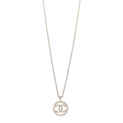 Chanel Pearl CC Round Pendant Necklace Gold 1 of 5