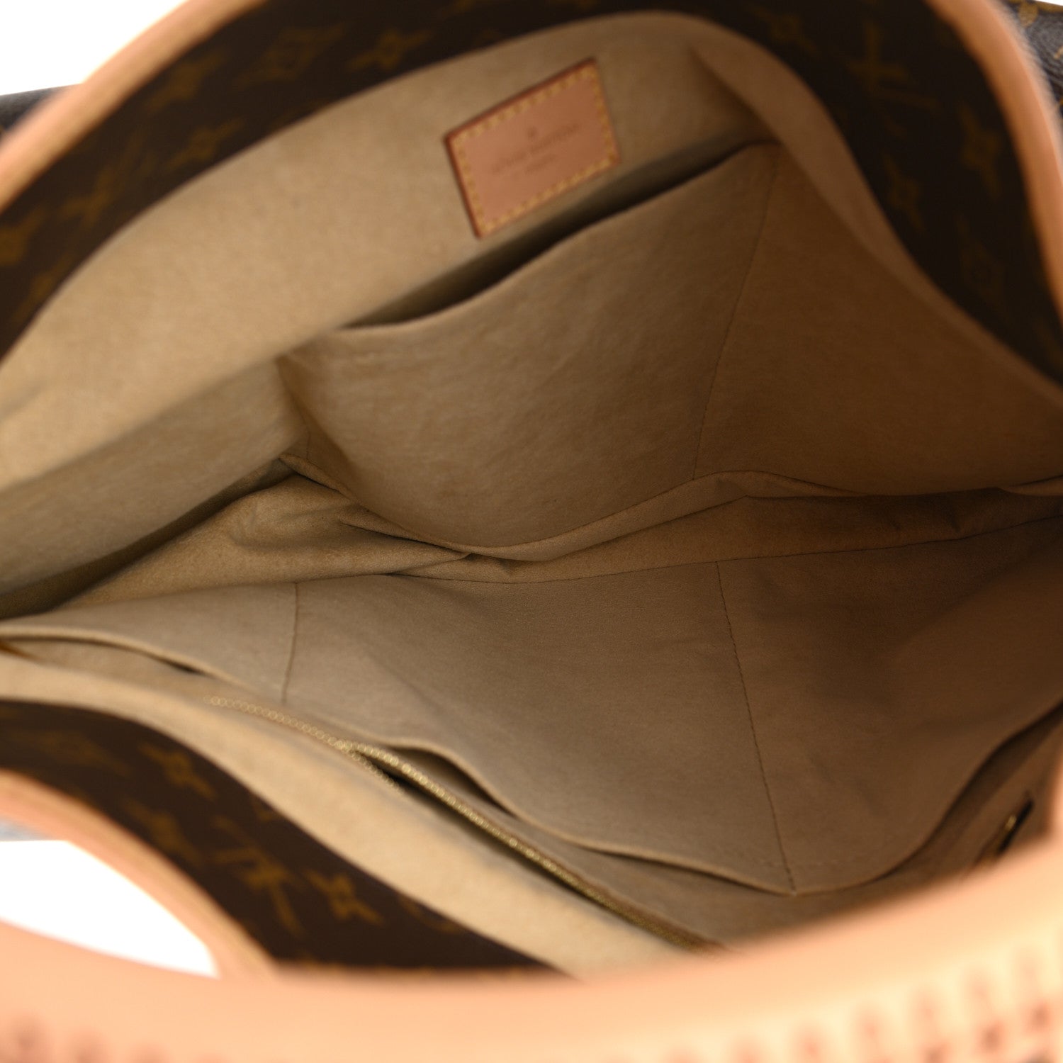Louis Vuitton Monogram Artsy MM 5 of 9