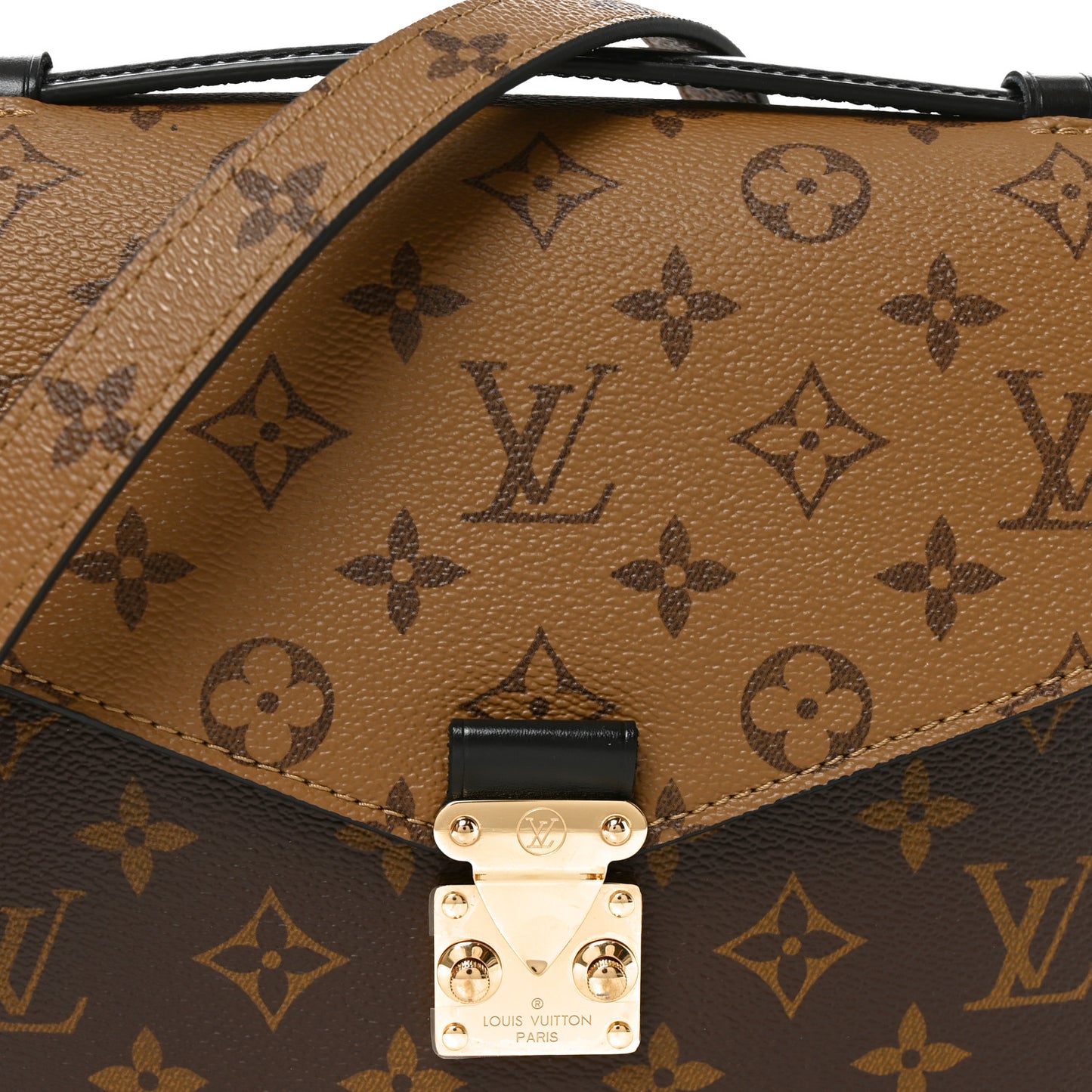 Reverse Monogram Pochette Metis