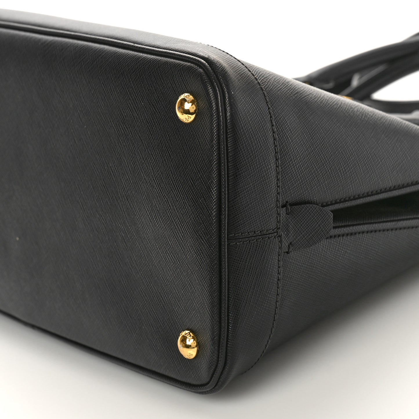 Saffiano Lux Medium Promenade Tote Black