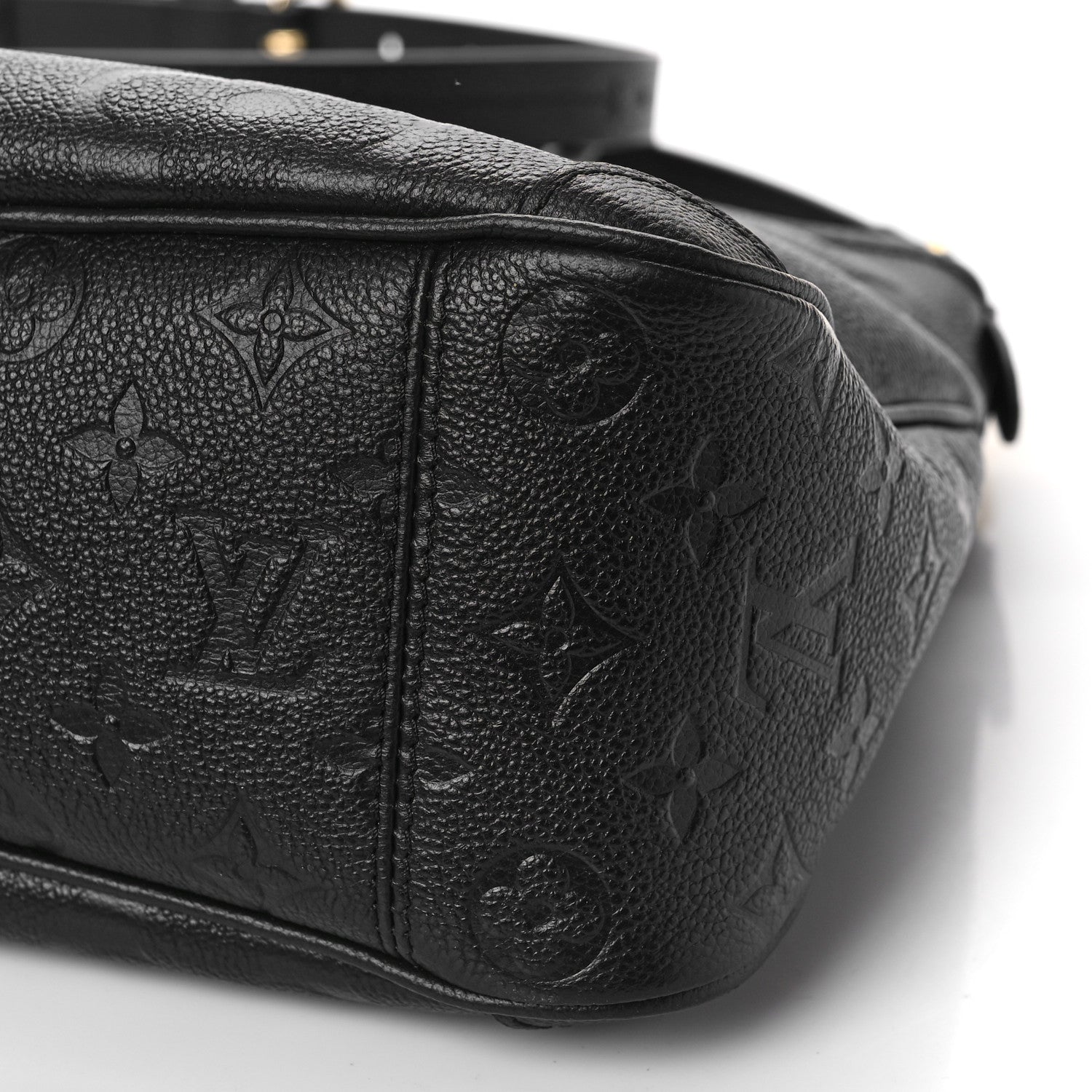 Louis Vuitton Empreinte Monogram Giant Trianon MM Black 8 of 8