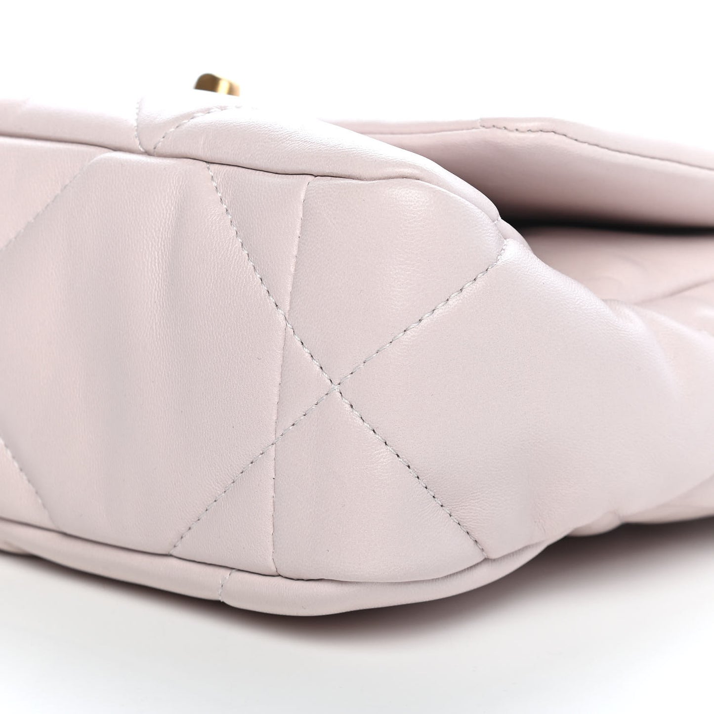 Lambskin Quilted Medium Chanel 19 Flap Light Purple