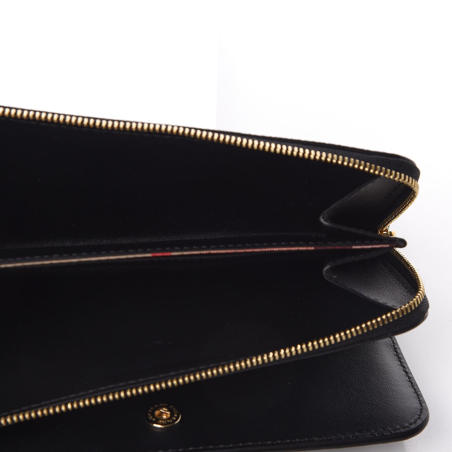 Grained Calfskin Zip Wallet Black