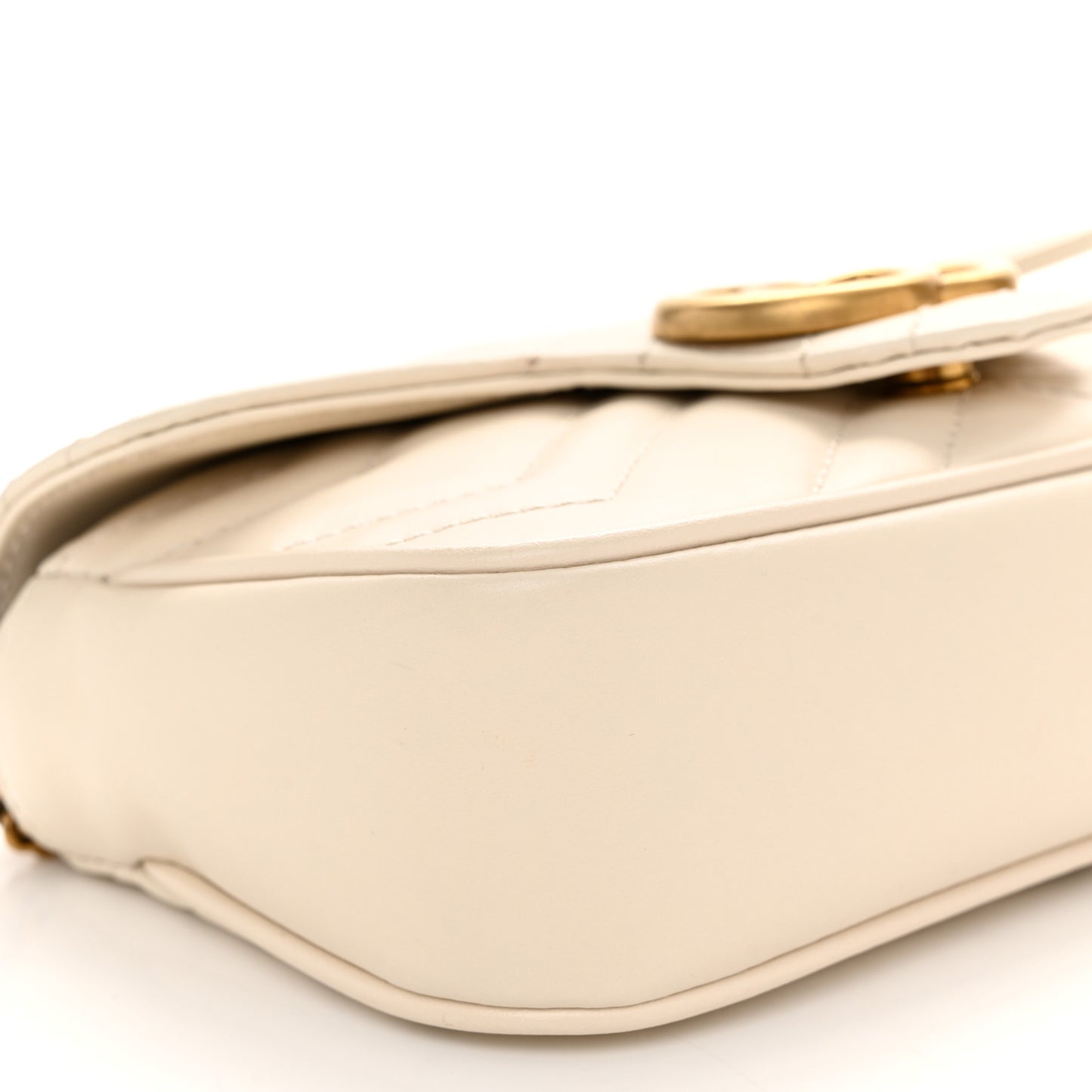 Calfskin Matelasse Super Mini GG Marmont Shoulder Bag White