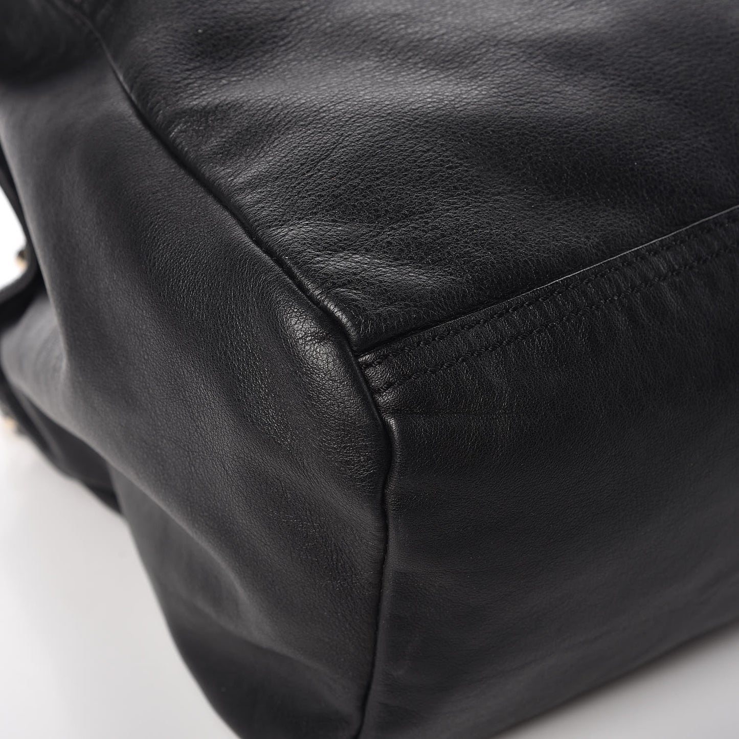 Calfskin Medium Bolt Stud Pandora Black