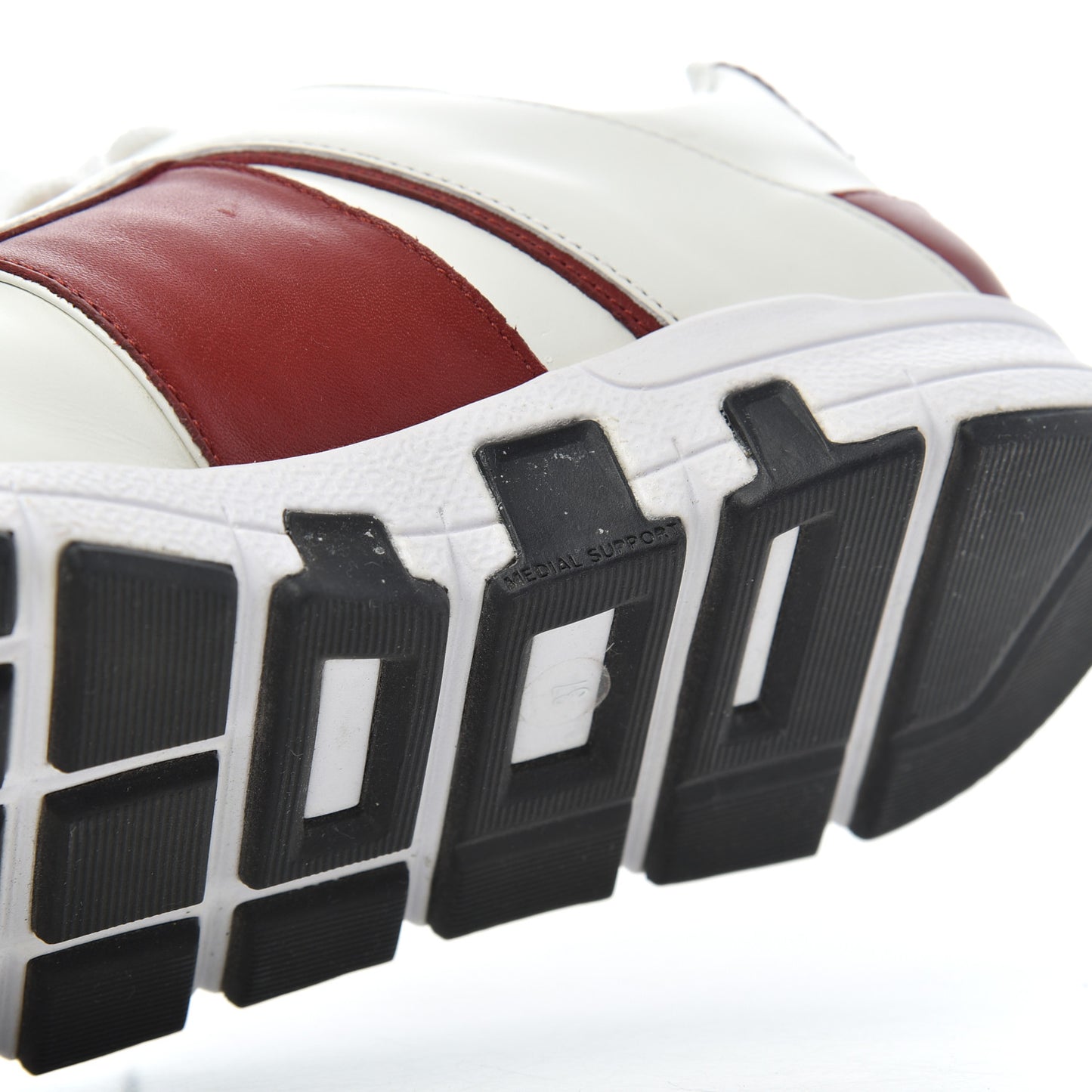 Calfskin Womens Interlocking G Sneakers 37 White Rosso