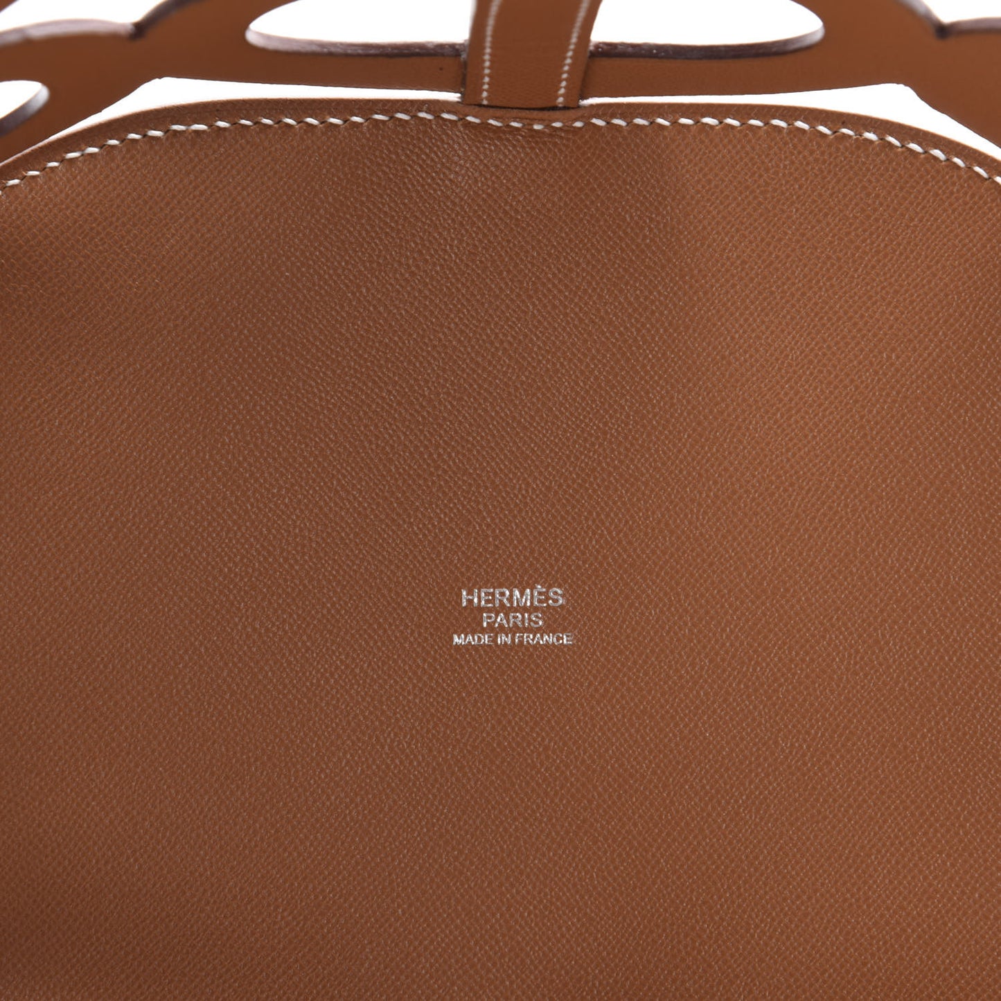 Madame Calfskin Chaine d'Ancre Tote Gold