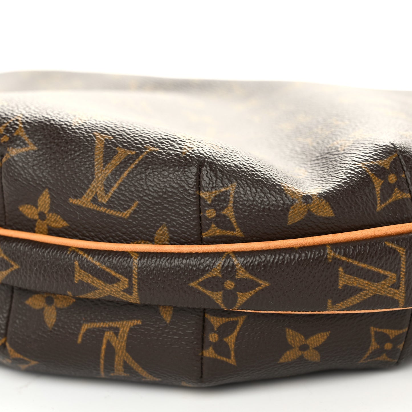 Monogram Croissant MM