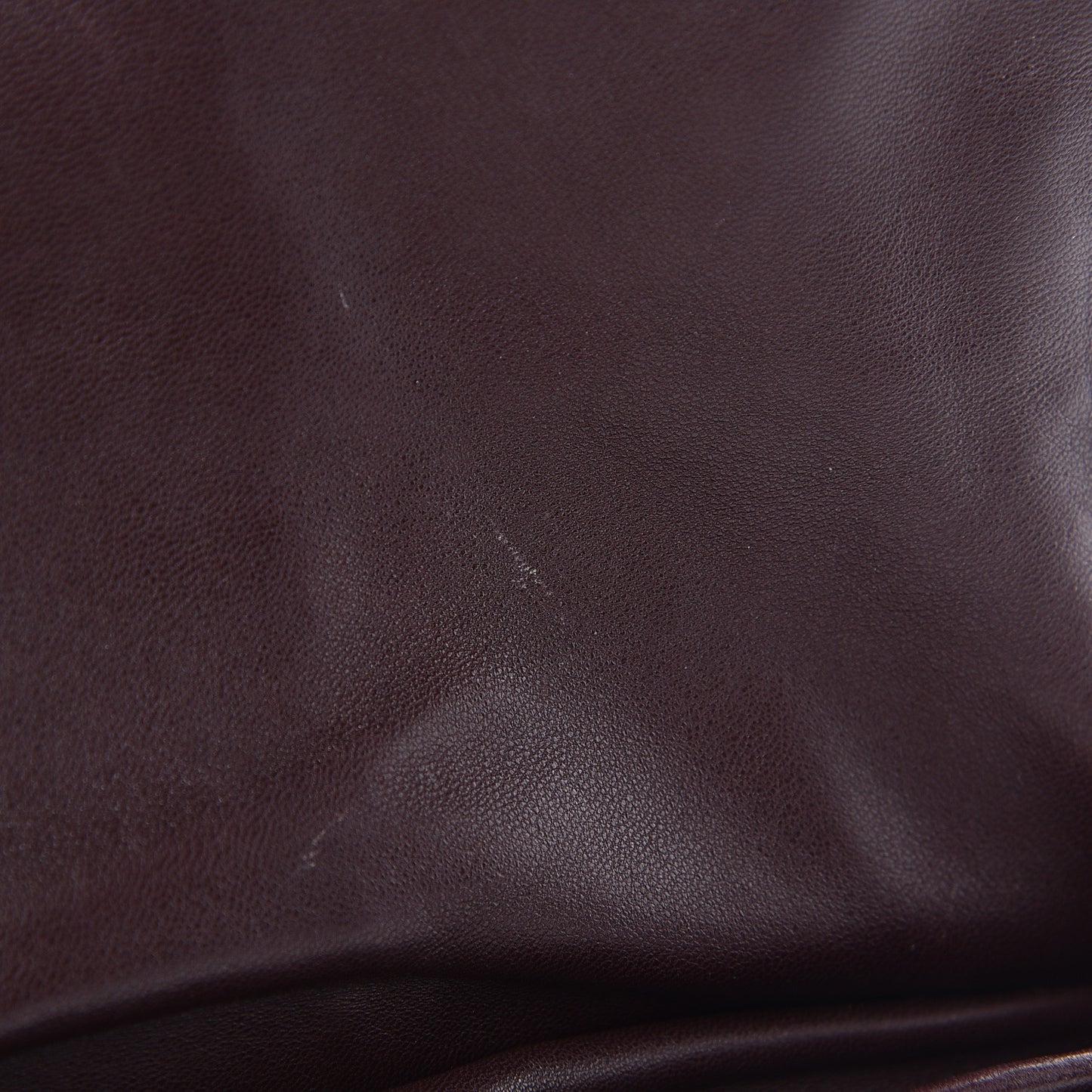 Nappa Matelasse Coffer Hobo Prugna