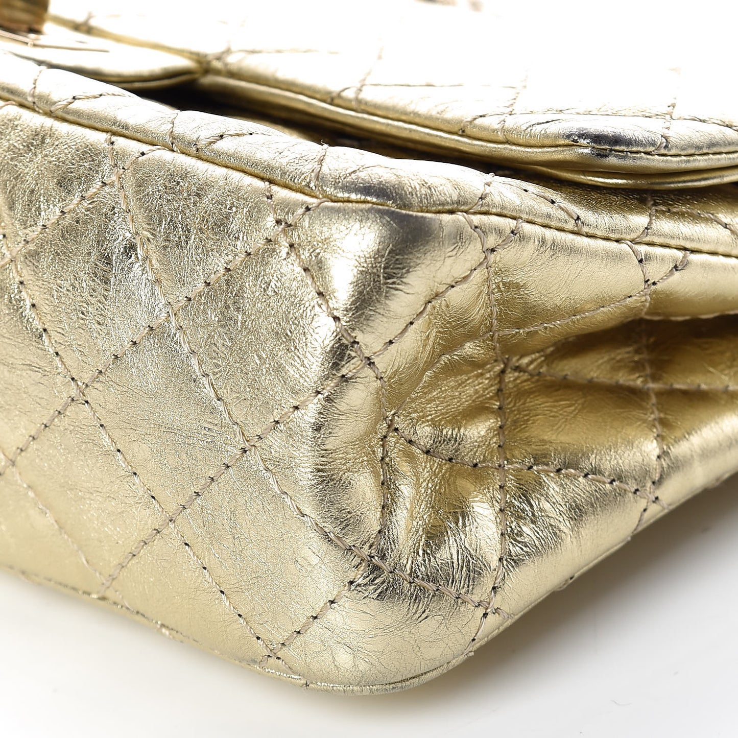 Metallic Aged Calfskin Quilted 2.55 Reissue 225 Flap Gold