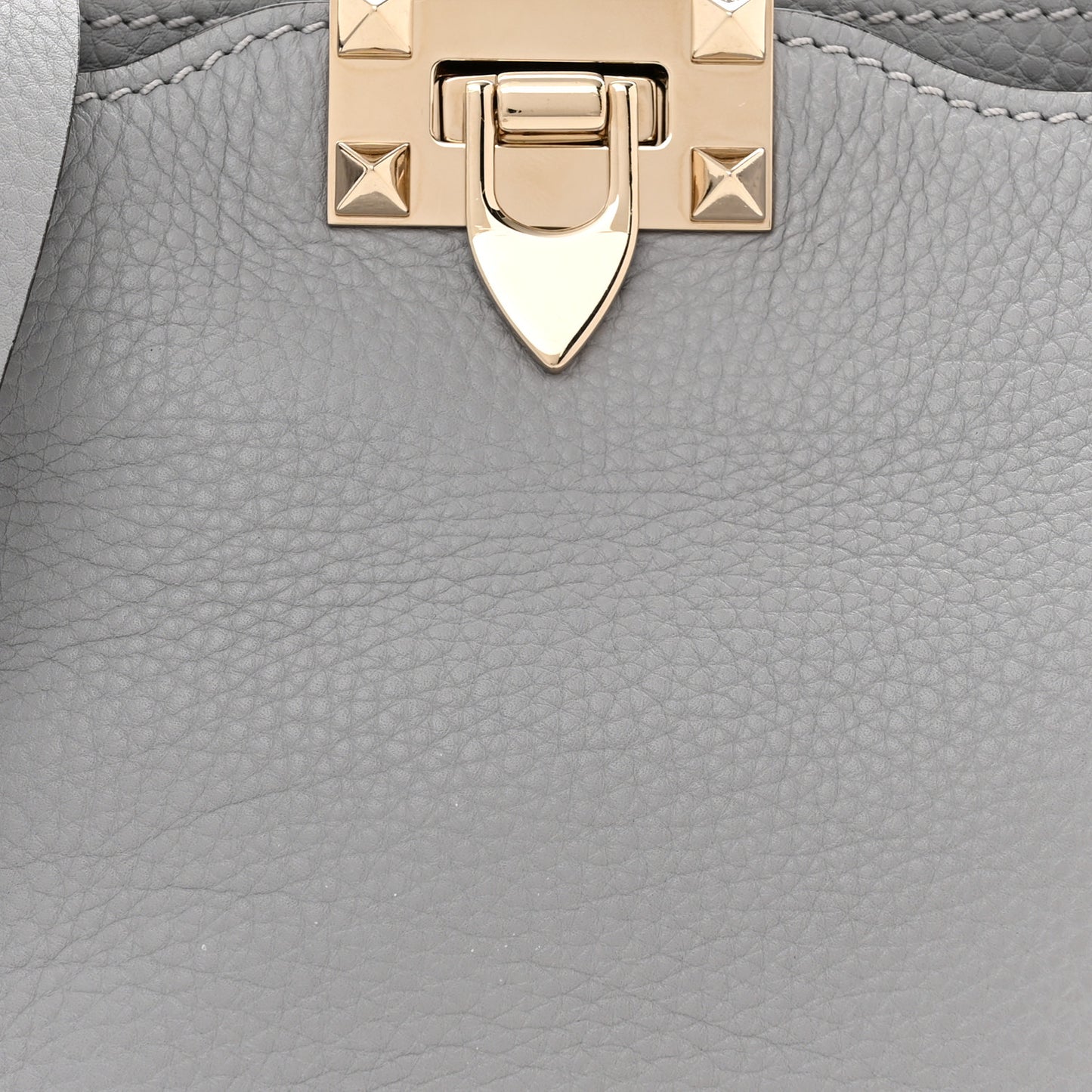 Pebbled Calfskin Mini Rockstud Flip-Lock Messenger Bag Pastel Grey