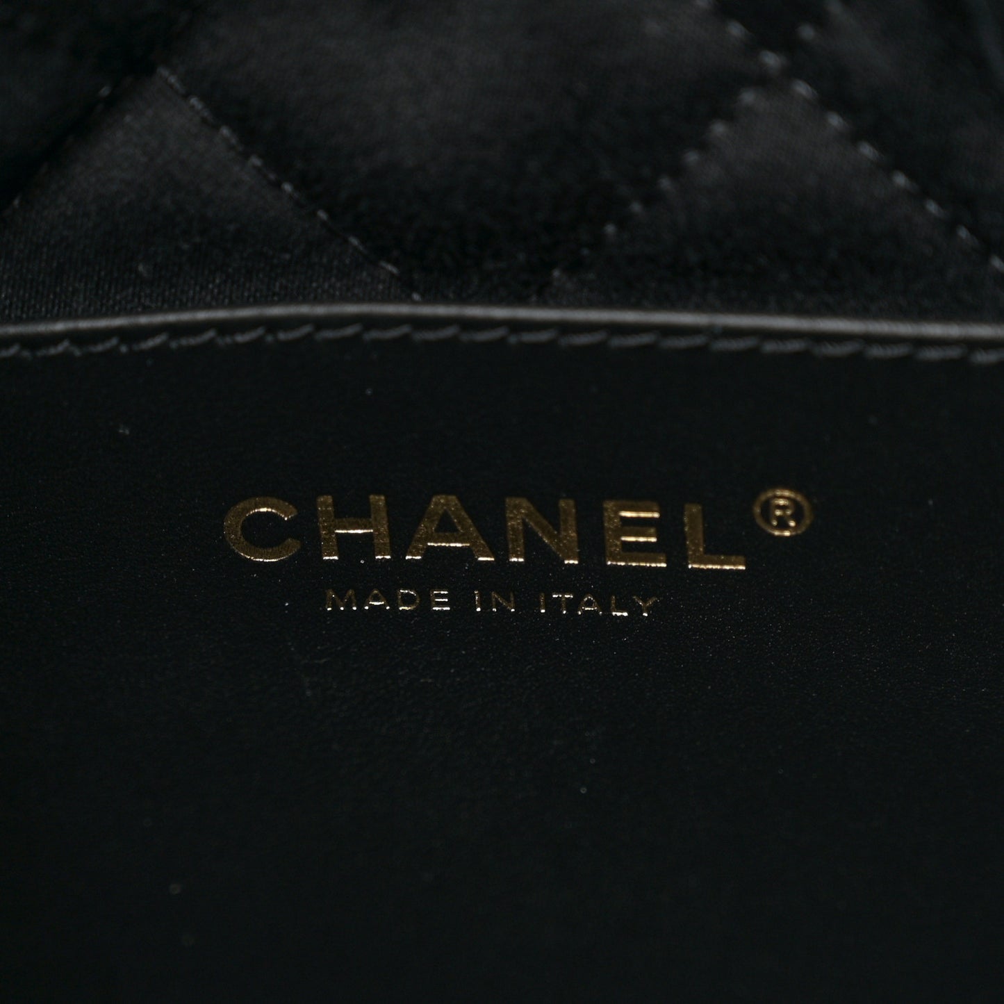 Shiny Calfskin Quilted Mini Chanel 22 Black