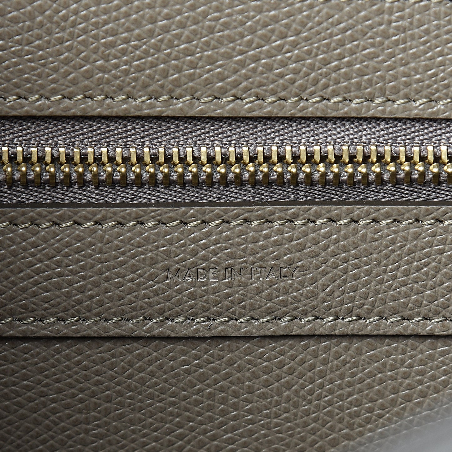 Grained Calfskin Small Vertical Cabas Beige