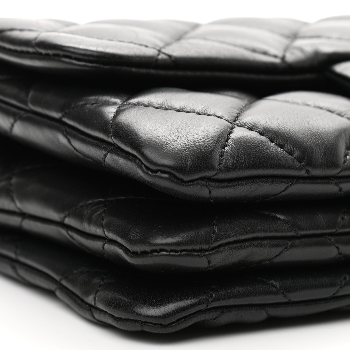 Lambskin Quilted Small Pillow Crush Flap Black