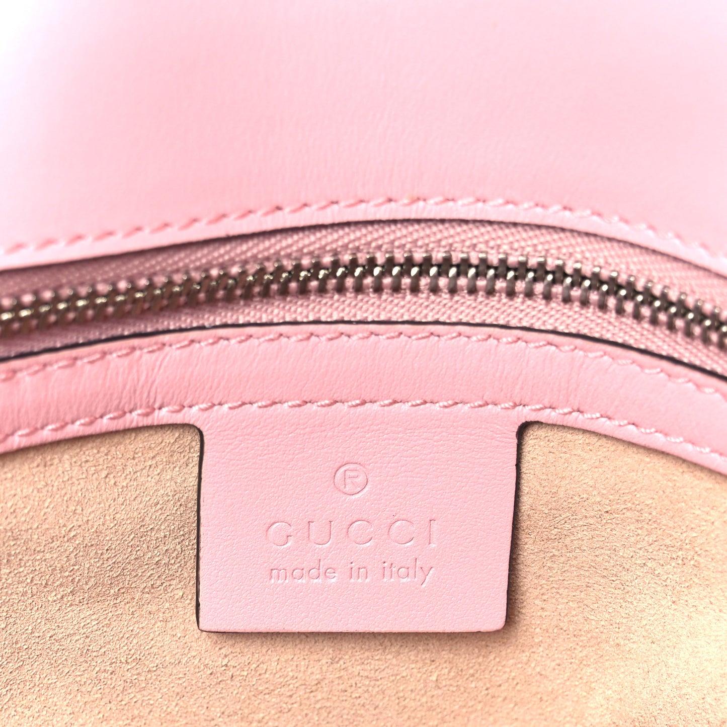 Calfskin Matelasse Small GG Marmont Shoulder Bag Wild Rose