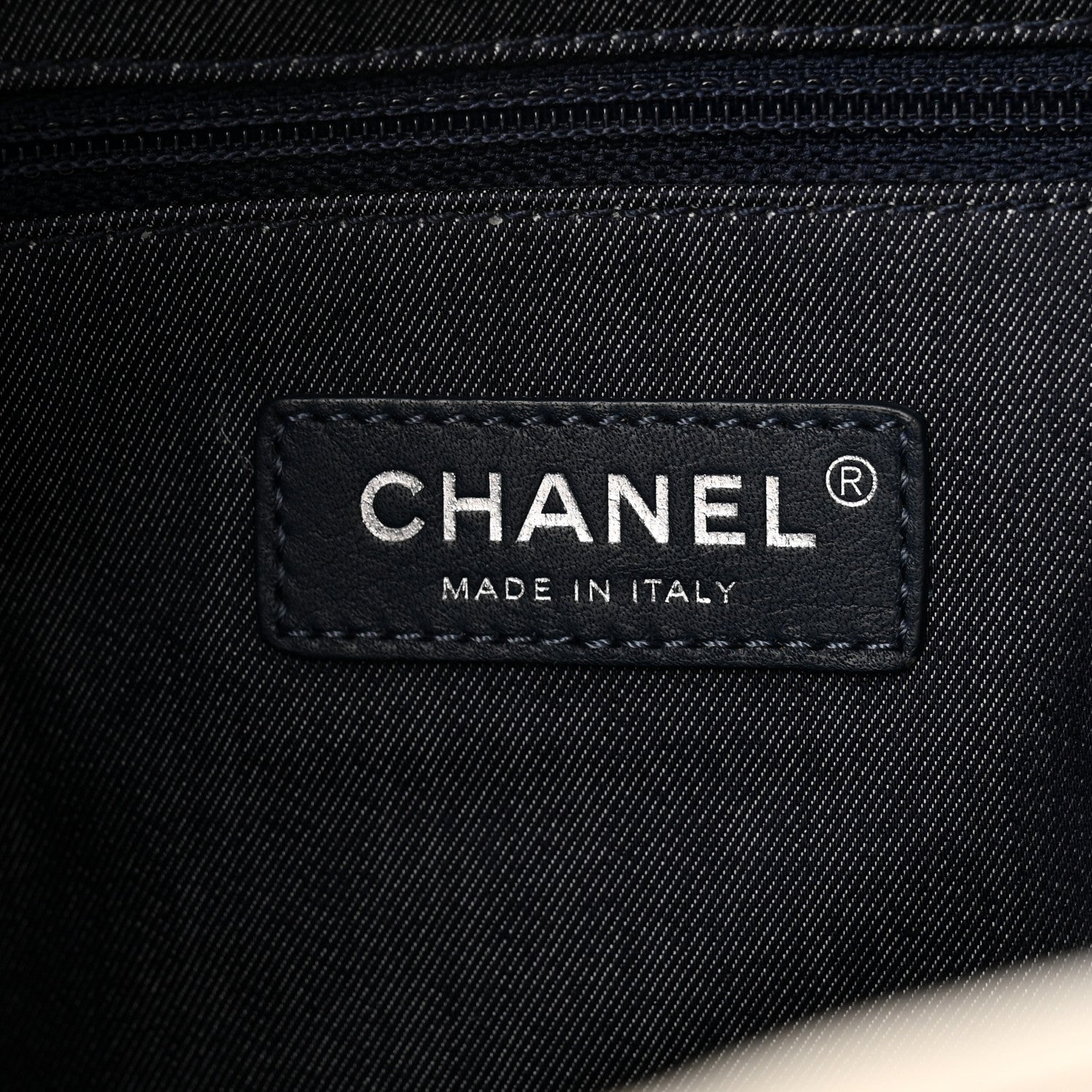 Chanel Mixed Fibers Lambskin Venise Biarritz Drawstring Bucket Bag Blue White 6 of 12