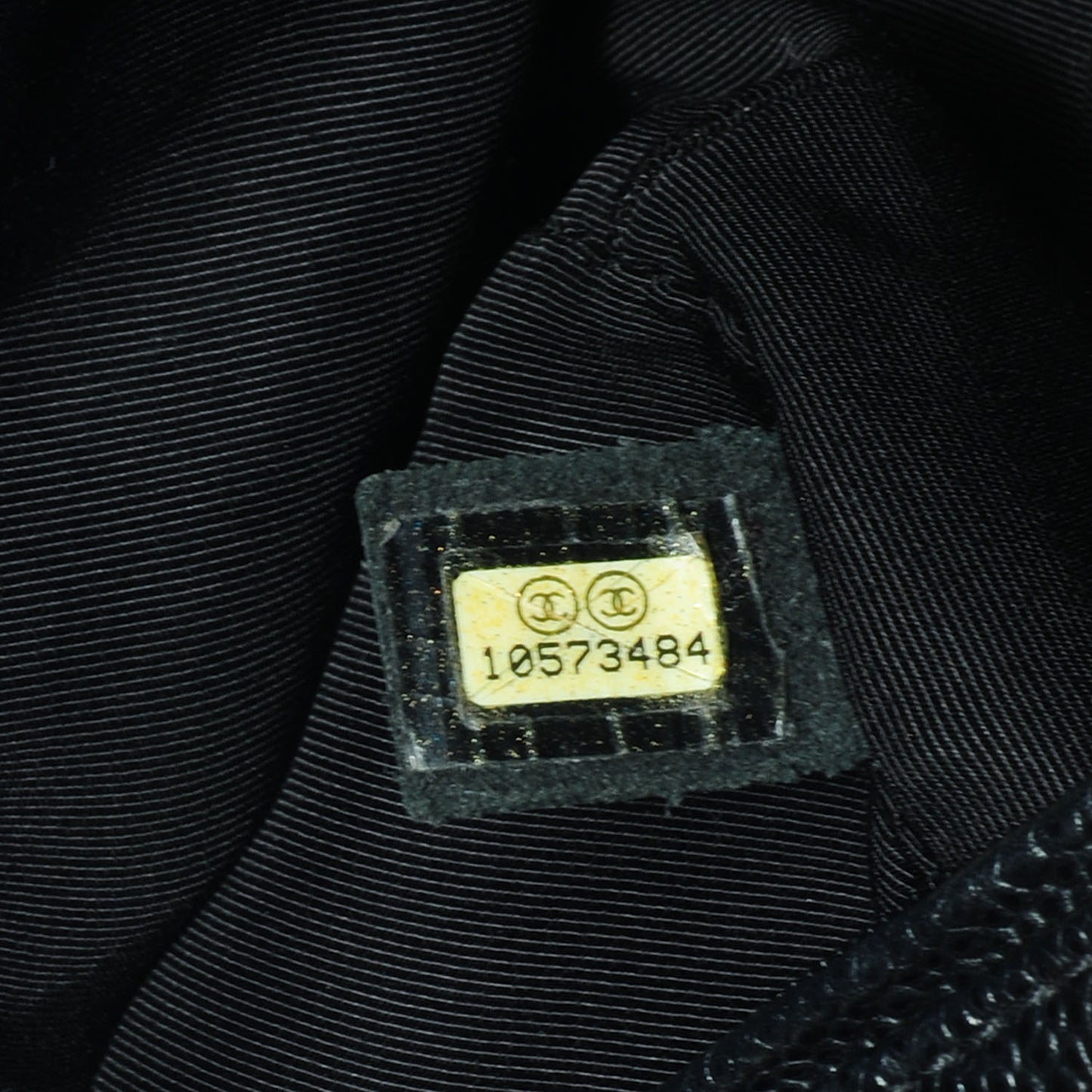 Caviar Bowler Black