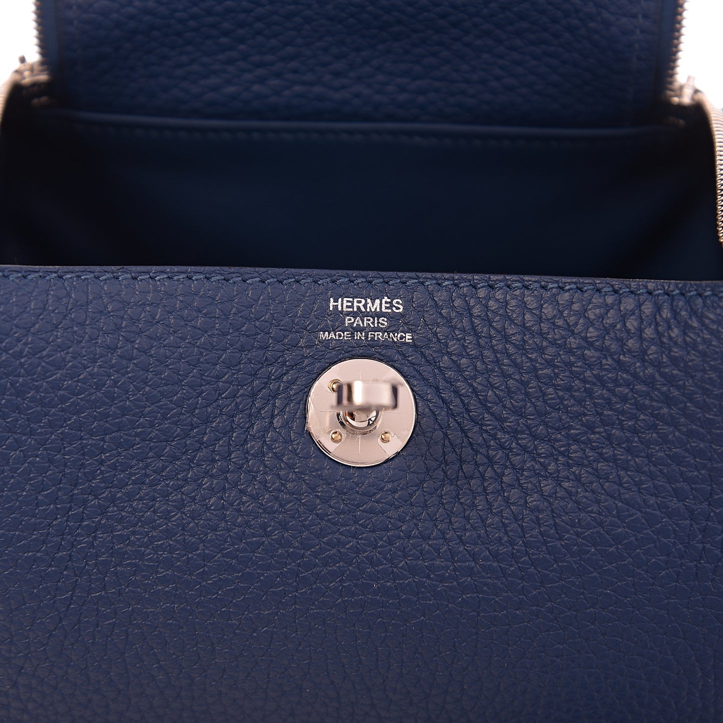 Taurillon Clemence Mini Lindy 20 Deep Bleu