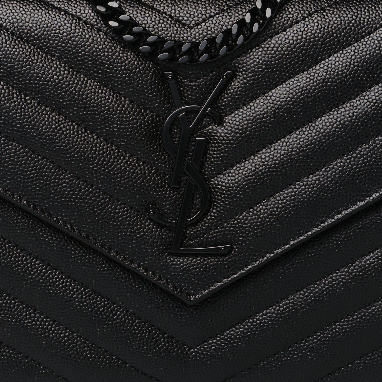 Grain De Poudre Matelasse Chevron Monogram Chain Wallet Black