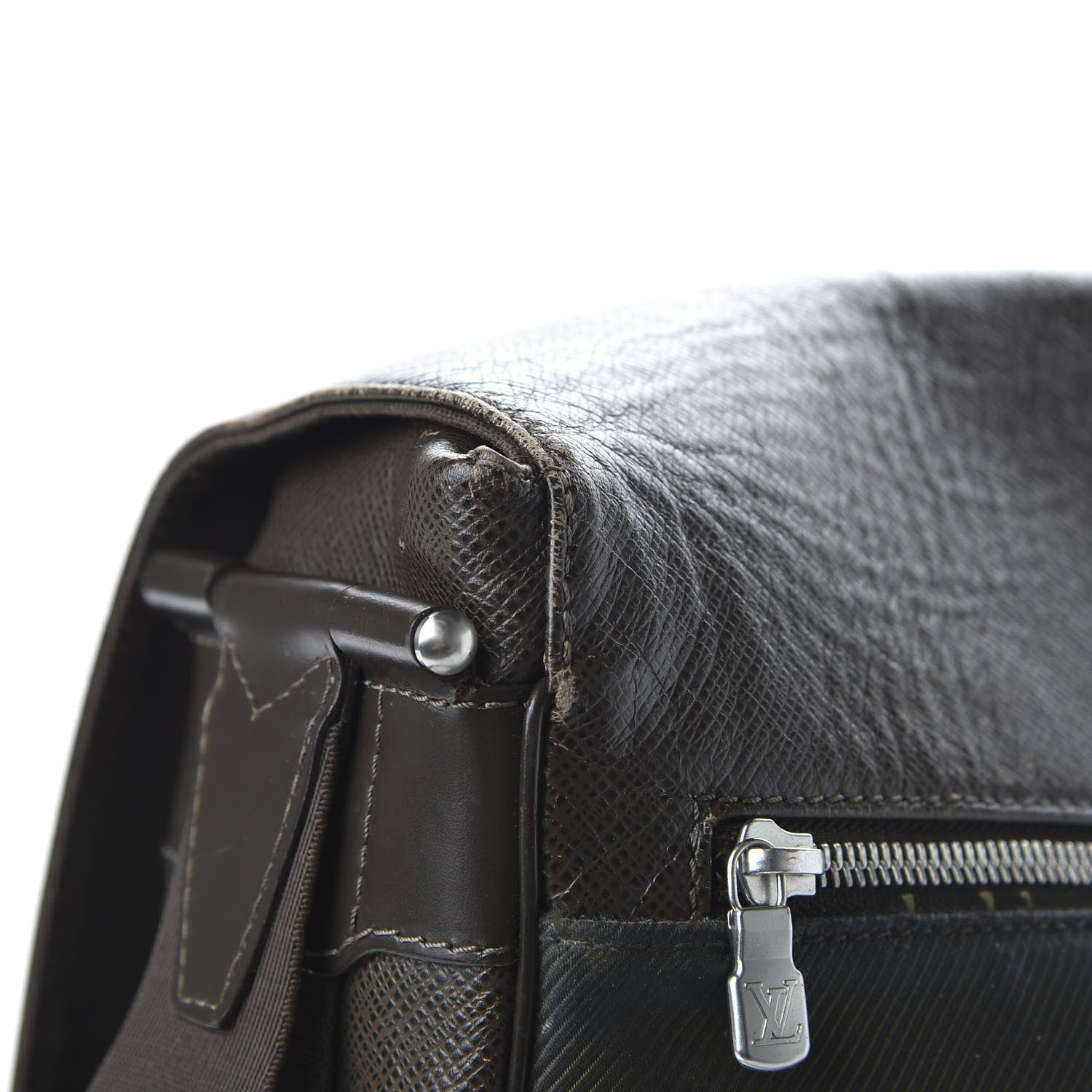 Louis Vuitton Taiga Dersou Messenger Bag Grizzli 11 of 12
