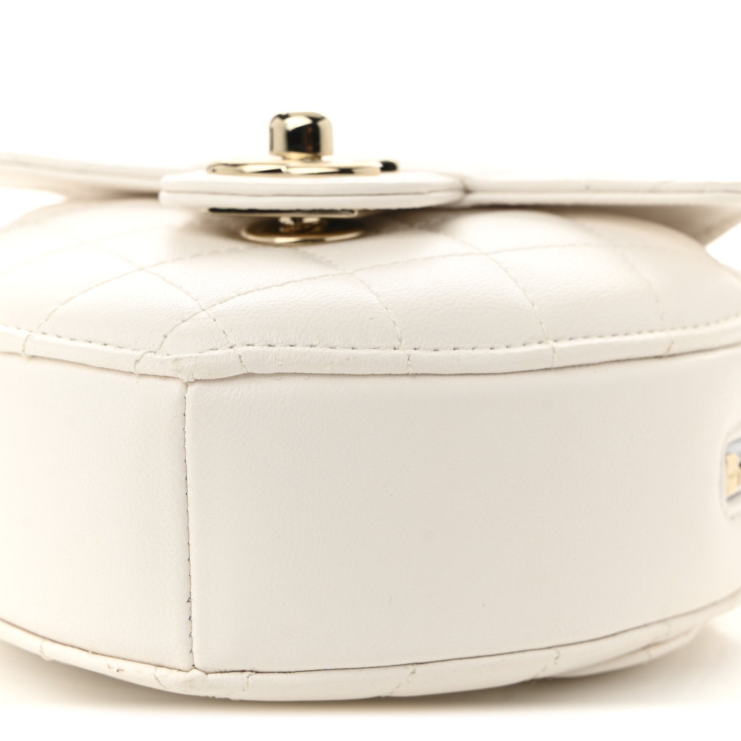 Lambskin Quilted CC In Love Heart Clutch With Chain White