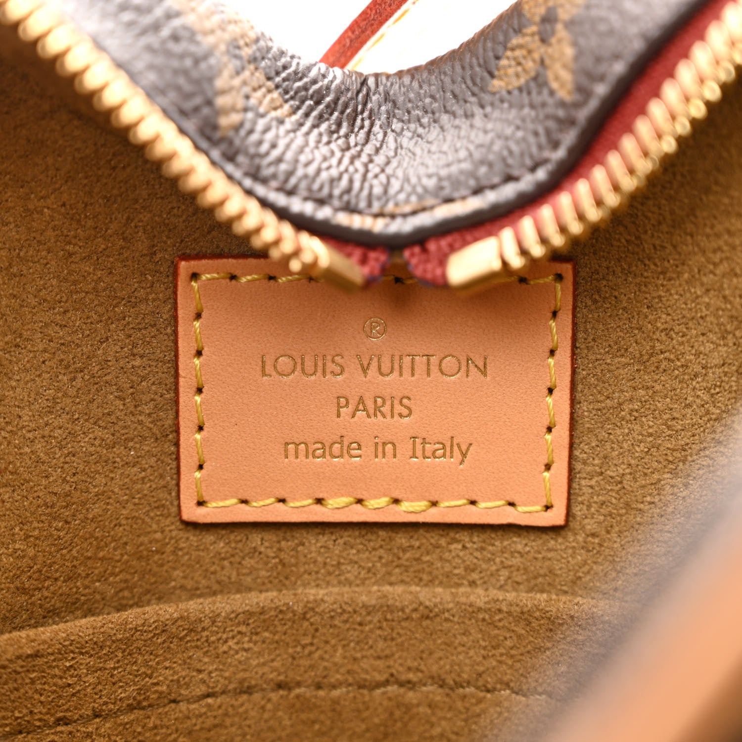 Louis Vuitton Monogram Game On Coeur 6 of 12