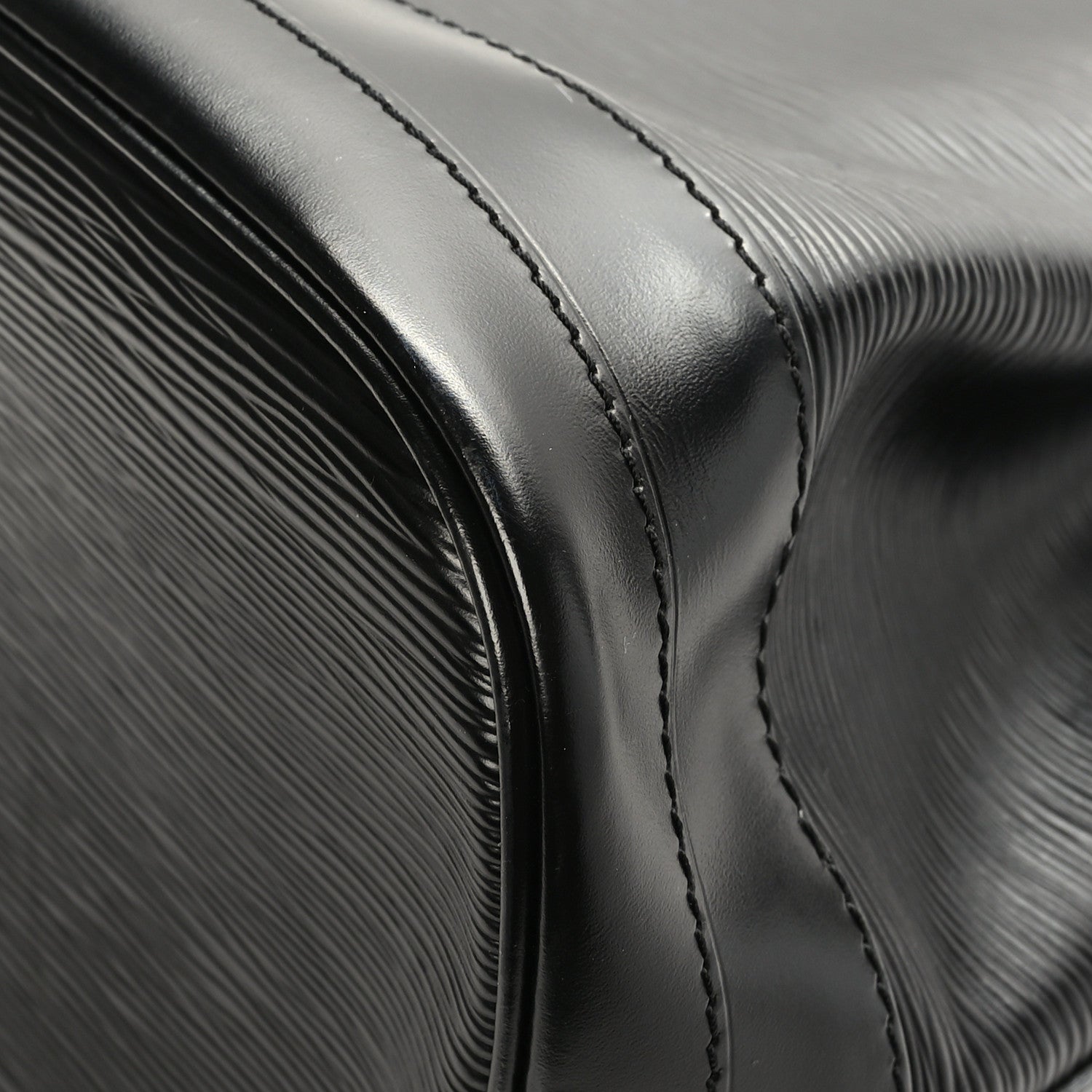 Louis Vuitton Epi Noe Black 8 of 10