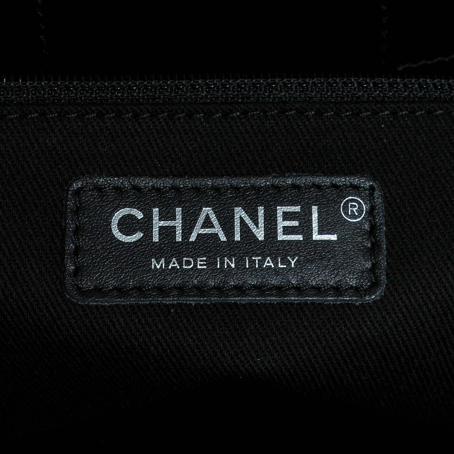 Chanel Glazed Calfskin Quilted Large CC Delivery Tote Black 6 of 7