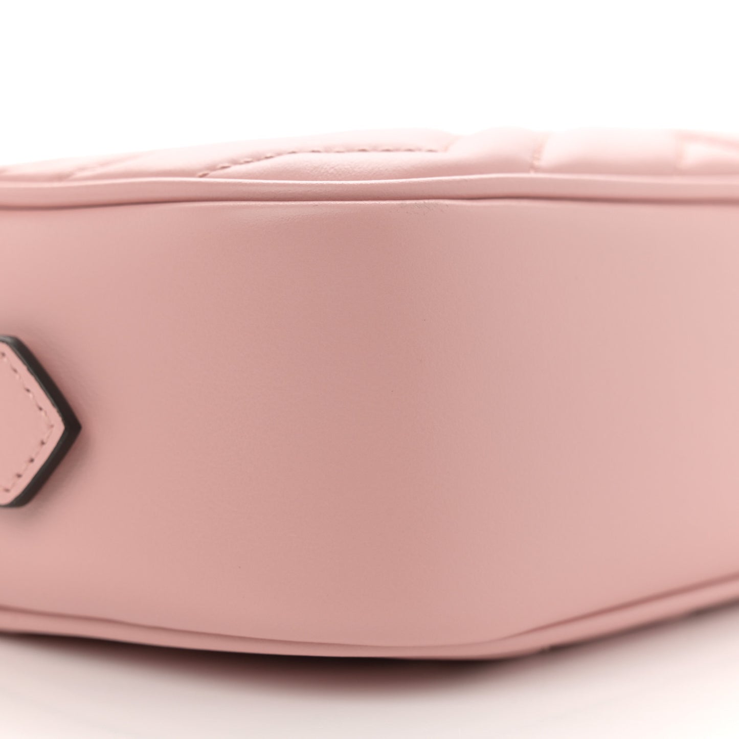 Calfskin Matelasse Monochrome Mini GG Marmont Chain Shoulder Bag Perfect Pink