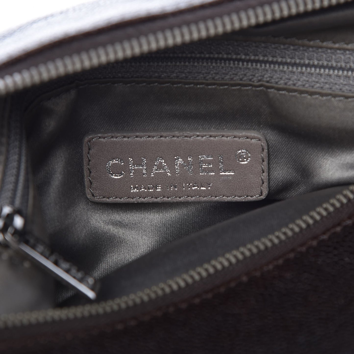 Glazed Caviar Pocket In The City Shoulder Bag Brown