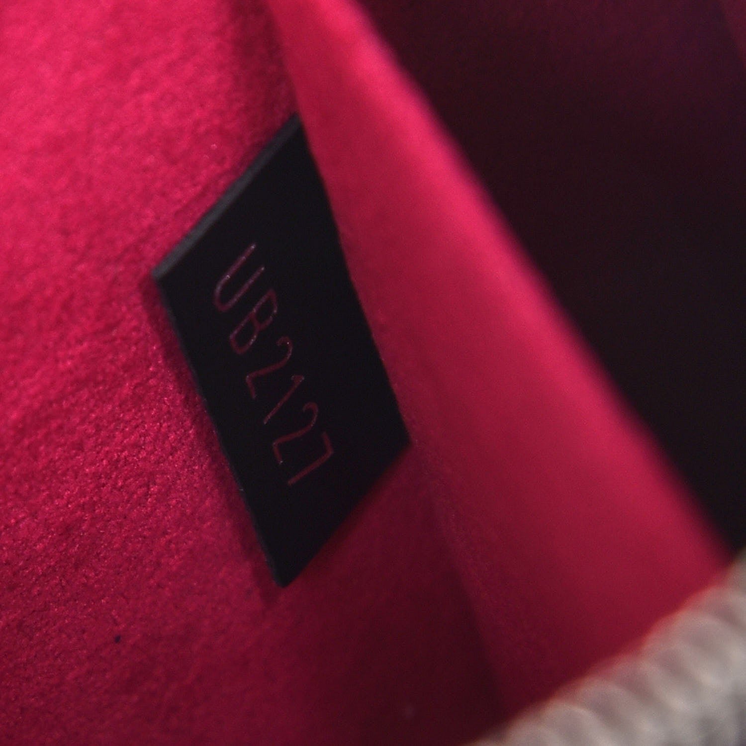 Louis Vuitton Epi Neverfull MM Black Hot Pink 8 of 8