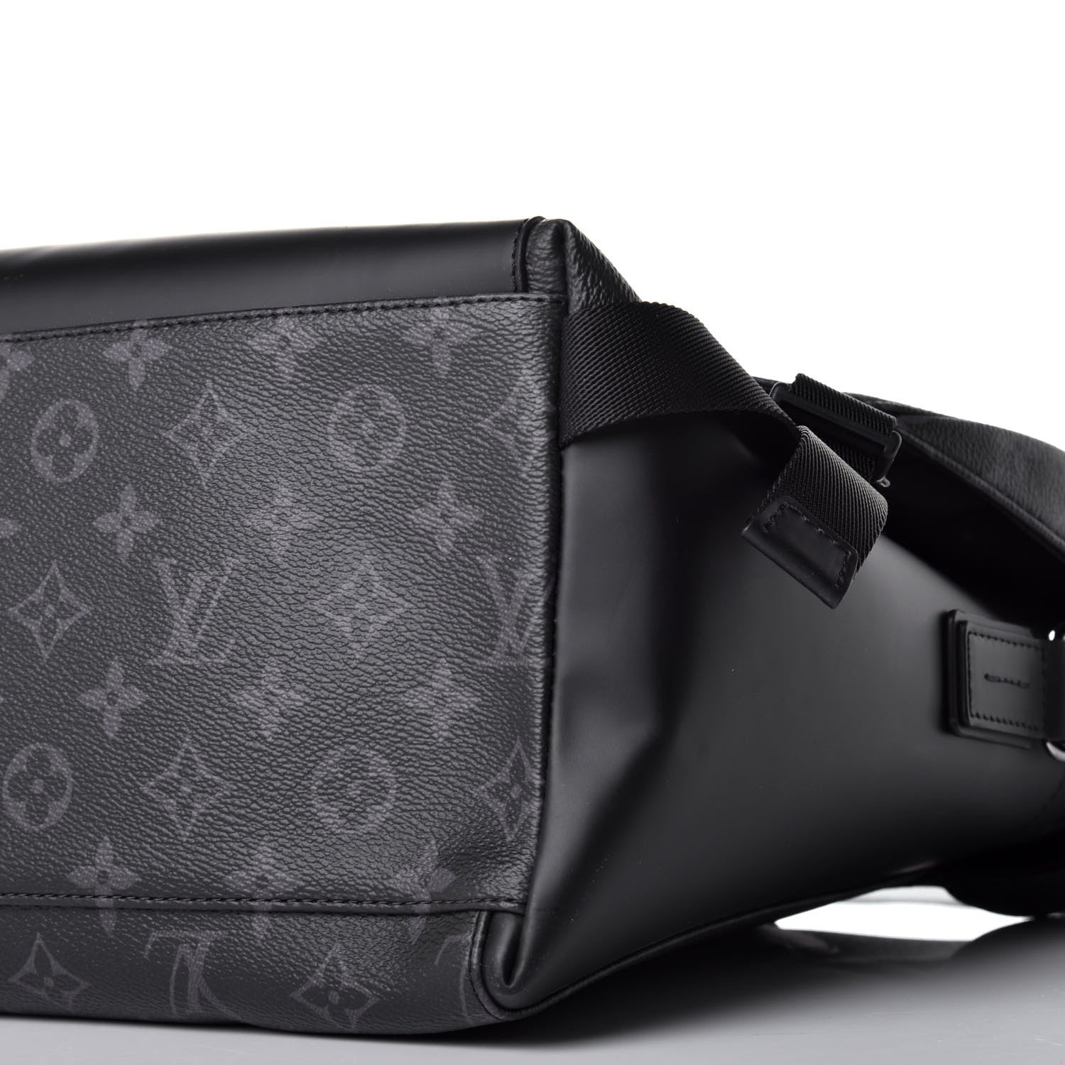 Louis Vuitton Monogram Eclipse Voyager Messenger MM 7 of 7
