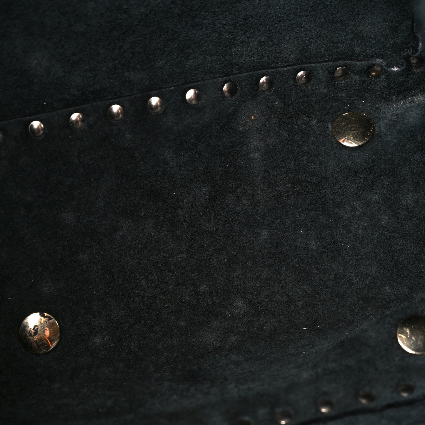Pebbled Calfskin Medium Rockstud Tote Black