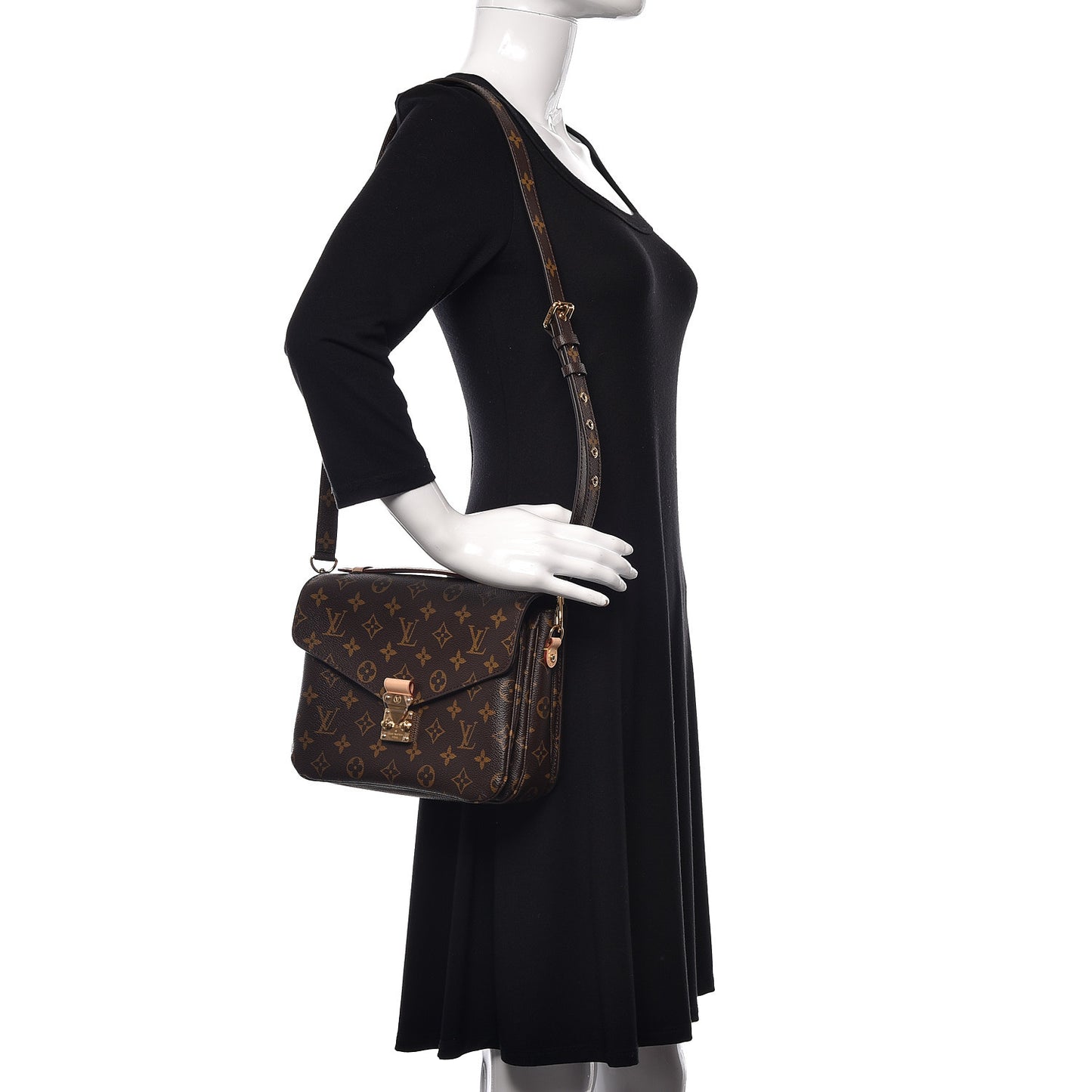 Monogram Pochette Metis