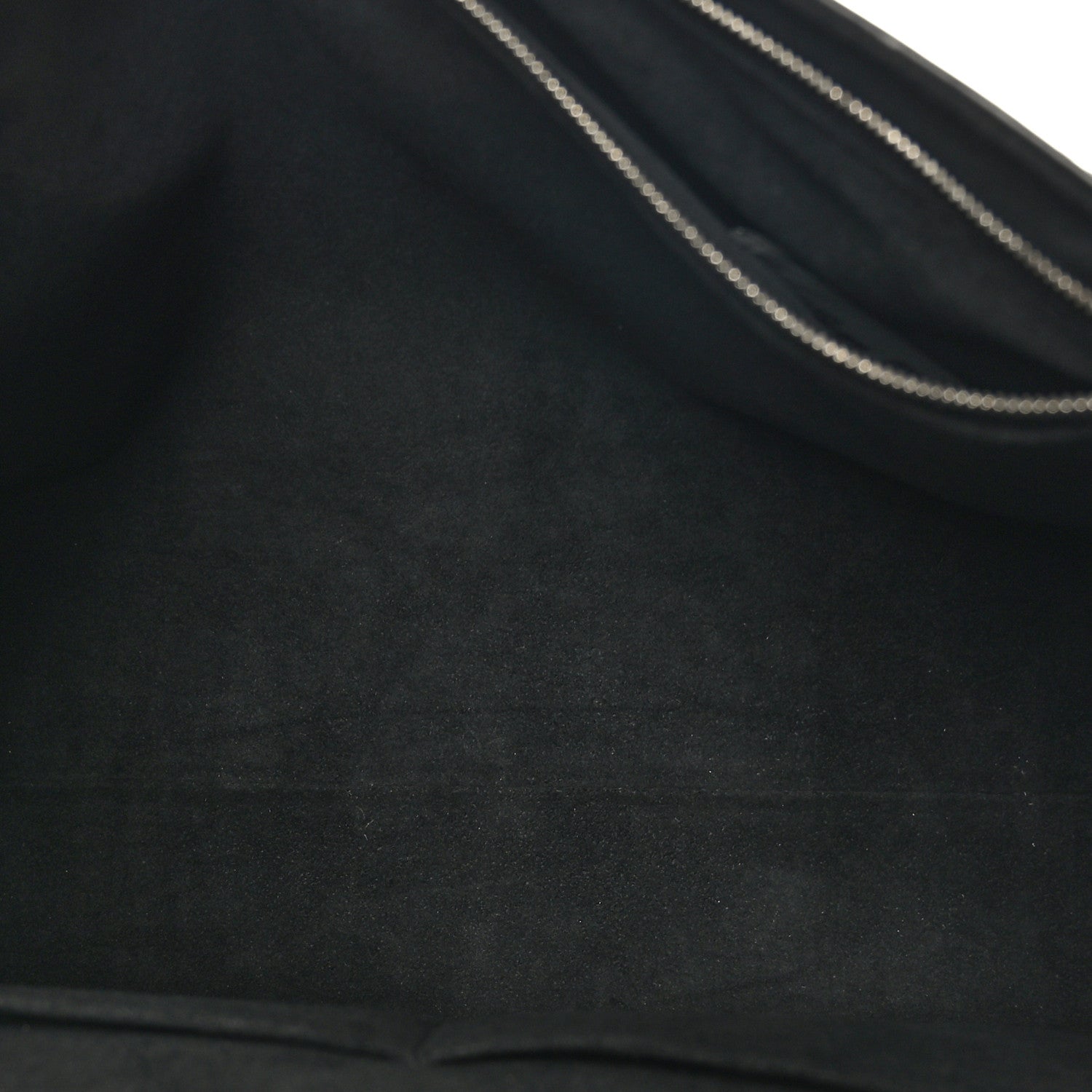 Louis Vuitton Epi Cluny MM Black 5 of 14