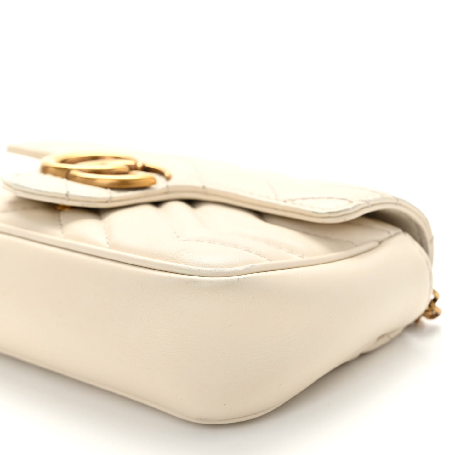 Calfskin Matelasse Super Mini GG Marmont Shoulder Bag White