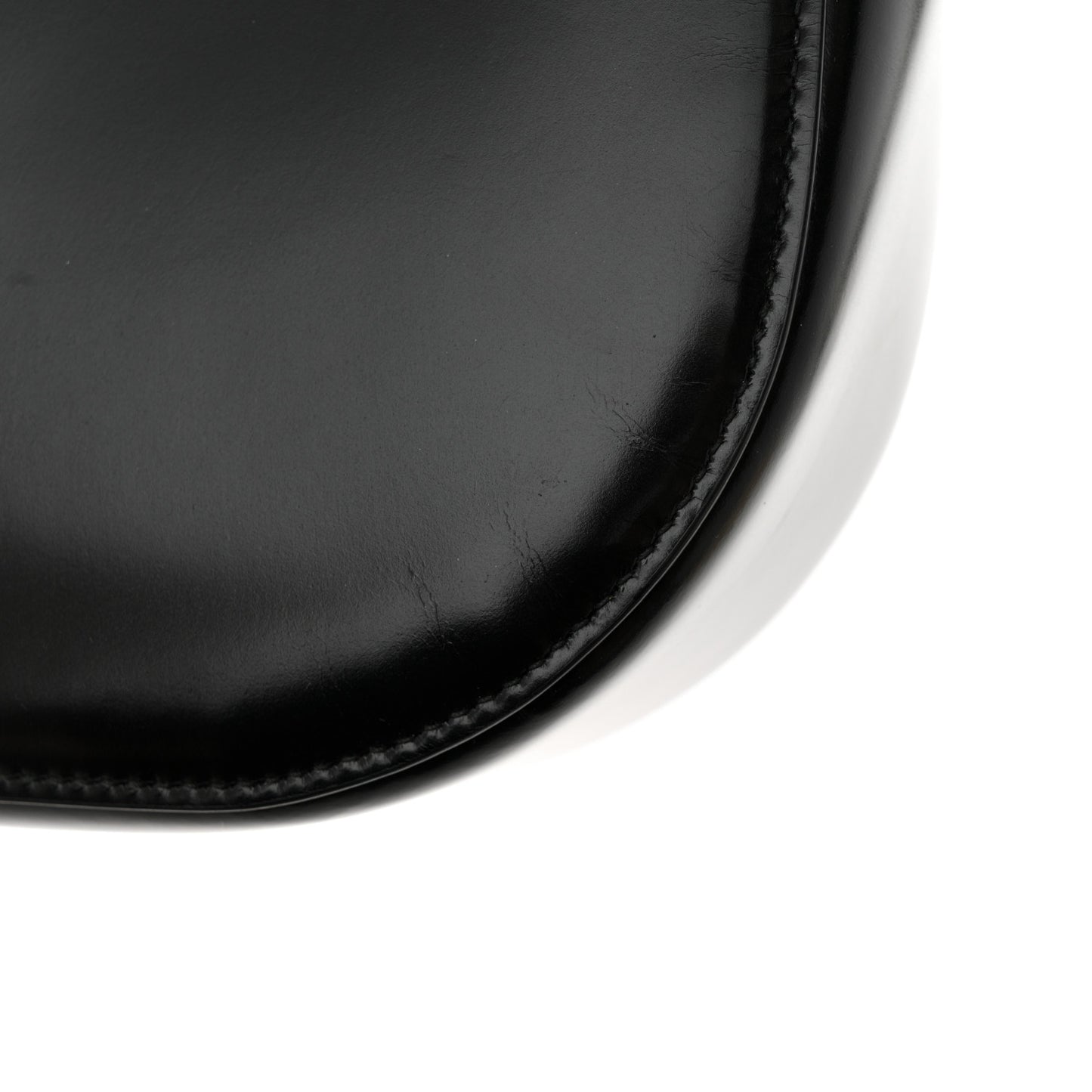 Smooth Calfskin Vara Bow Flap Crossbody Black