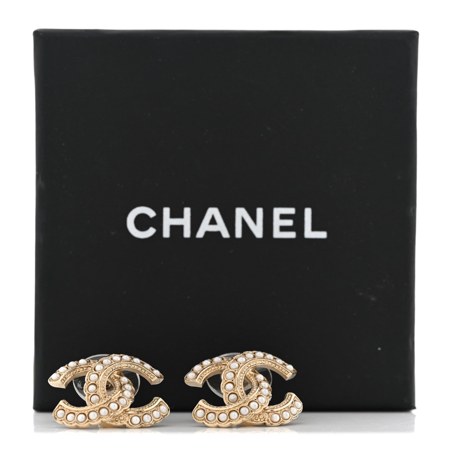 Chanel Pearl Queen of France CC Earrings Gold 6 of 6